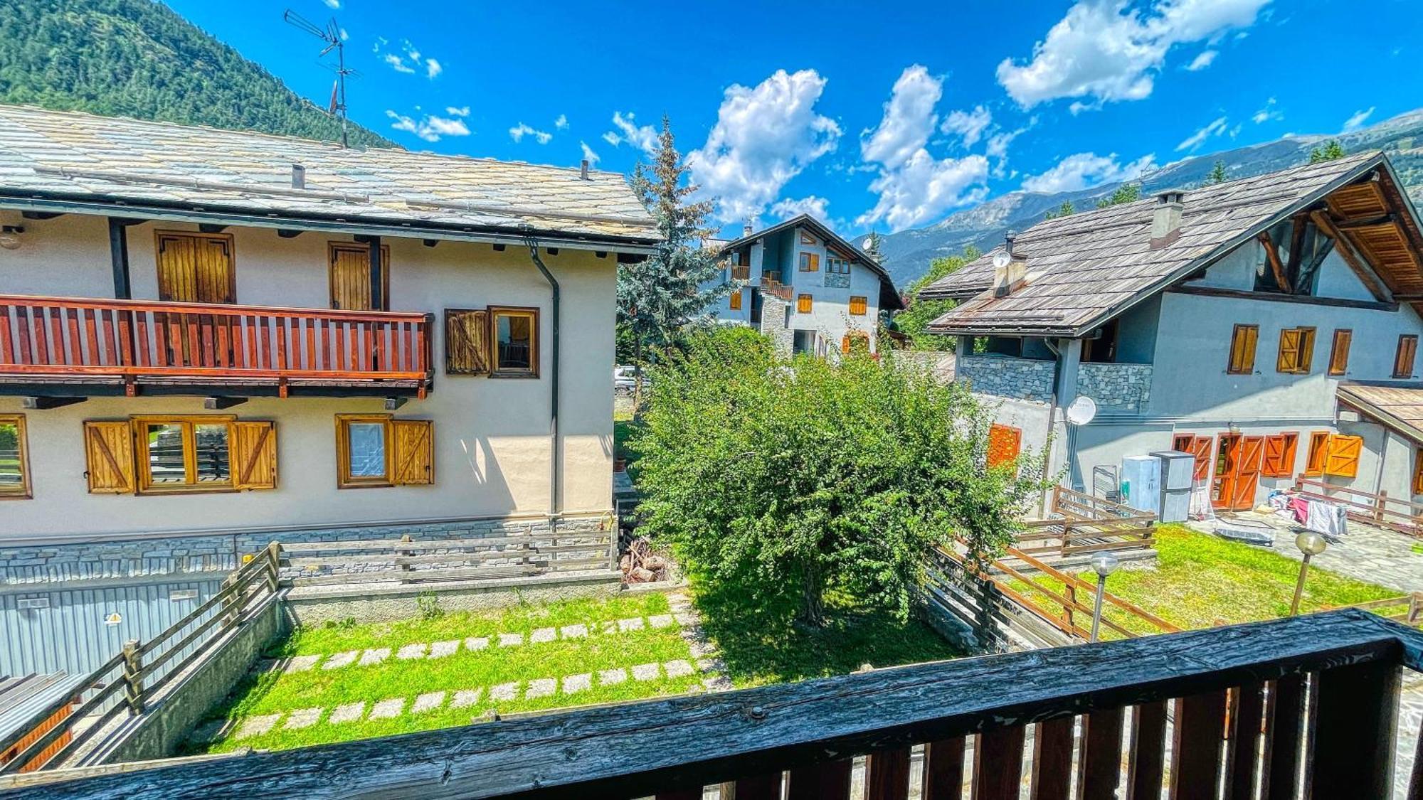 Appartamento Bellavista - Affitti Brevi Italia Oulx Εξωτερικό φωτογραφία